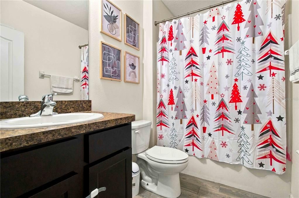 For Rent: $2,550 (3 beds, 2 baths, 1626 Square Feet)