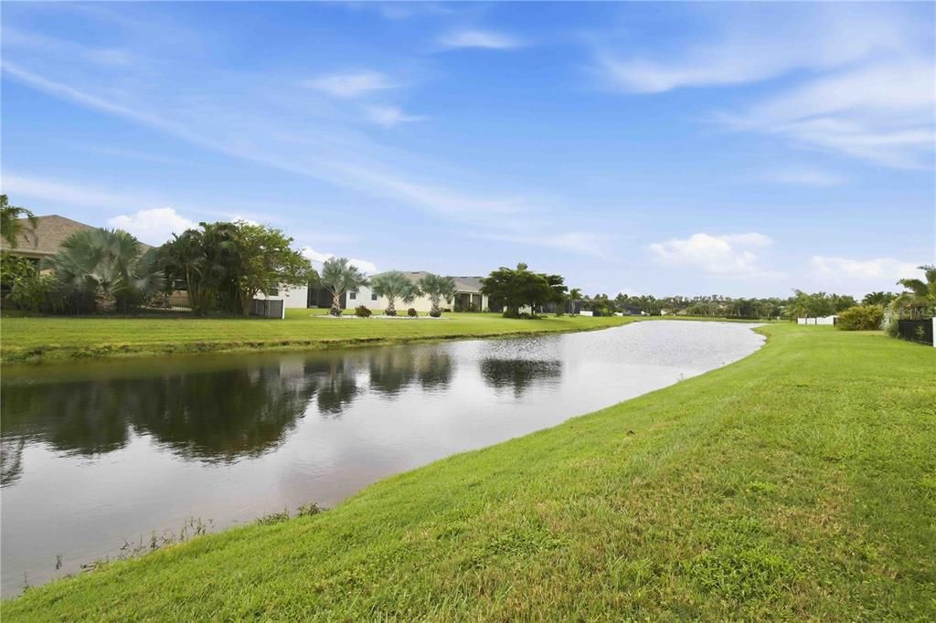 For Rent: $2,550 (3 beds, 2 baths, 1626 Square Feet)
