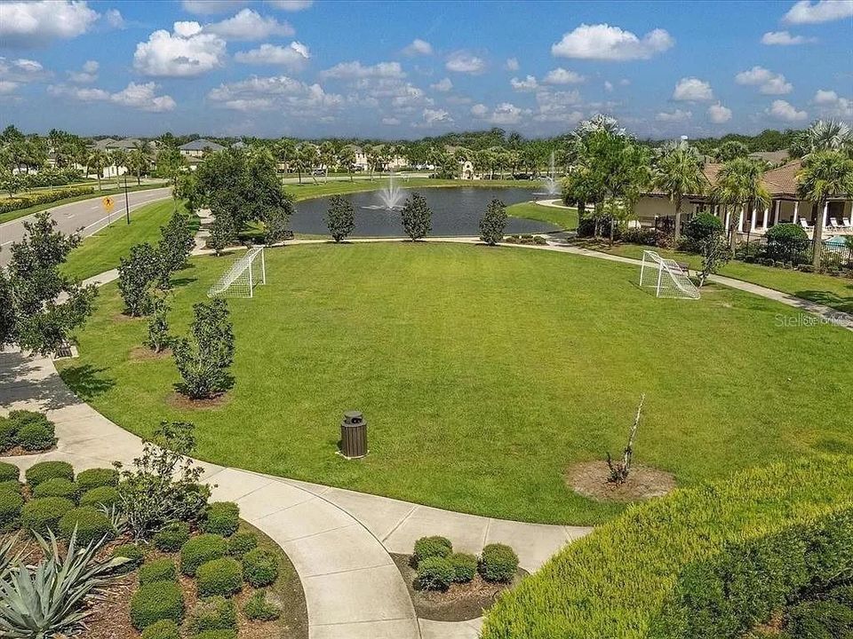 For Rent: $2,550 (3 beds, 2 baths, 1626 Square Feet)