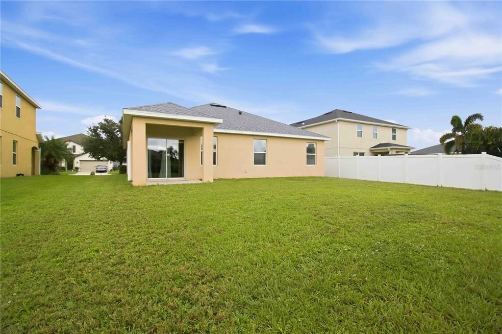 For Rent: $2,550 (3 beds, 2 baths, 1626 Square Feet)