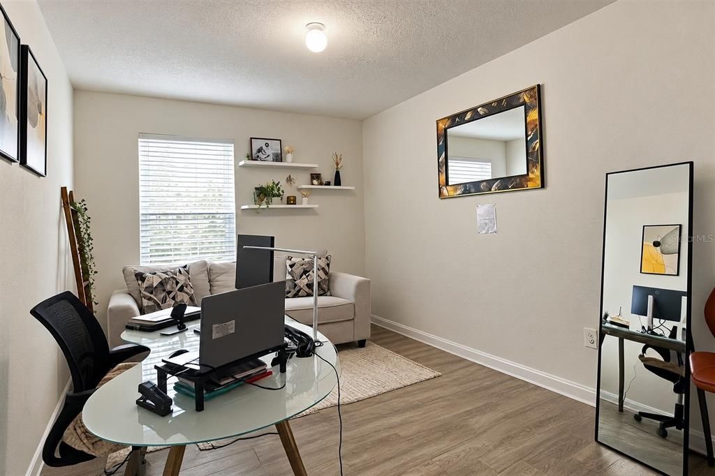 For Rent: $2,550 (3 beds, 2 baths, 1626 Square Feet)