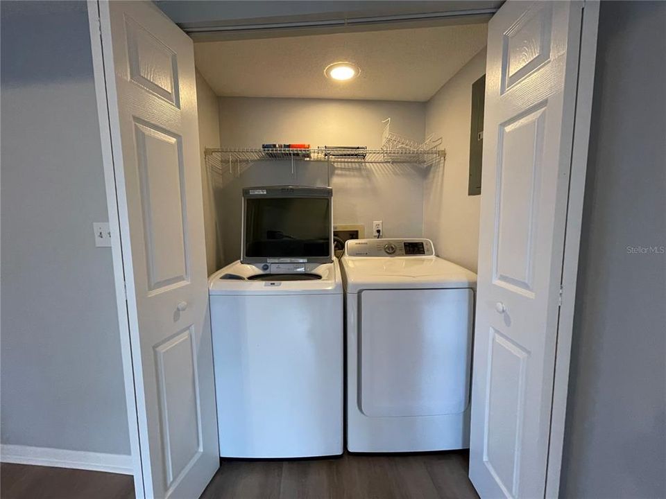 For Rent: $1,900 (2 beds, 2 baths, 1000 Square Feet)