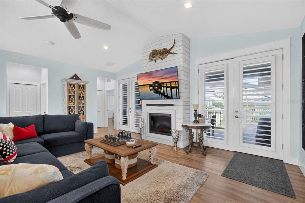 For Sale: $1,599,500 (4 beds, 4 baths, 3269 Square Feet)