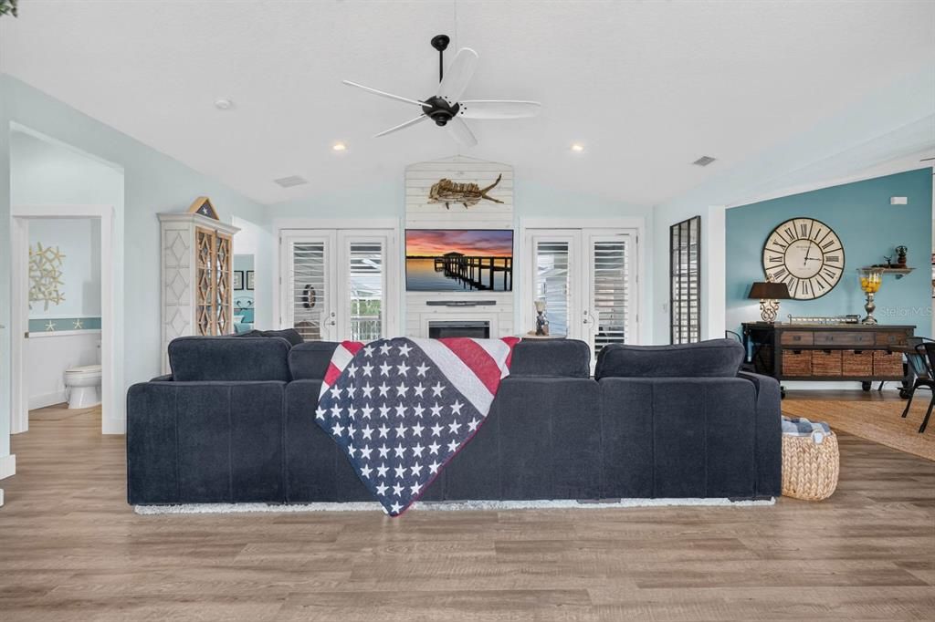 For Sale: $1,599,500 (4 beds, 4 baths, 3269 Square Feet)