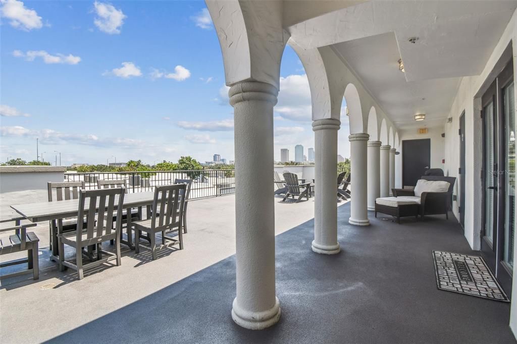 For Sale: $630,000 (2 beds, 2 baths, 1349 Square Feet)