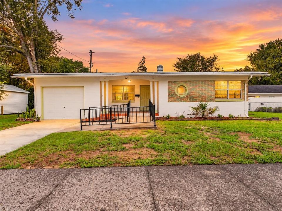 For Sale: $205,000 (3 beds, 1 baths, 863 Square Feet)
