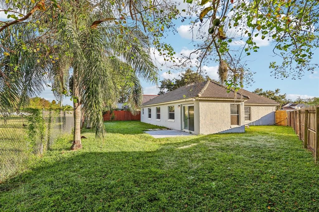 For Sale: $379,900 (3 beds, 2 baths, 1658 Square Feet)