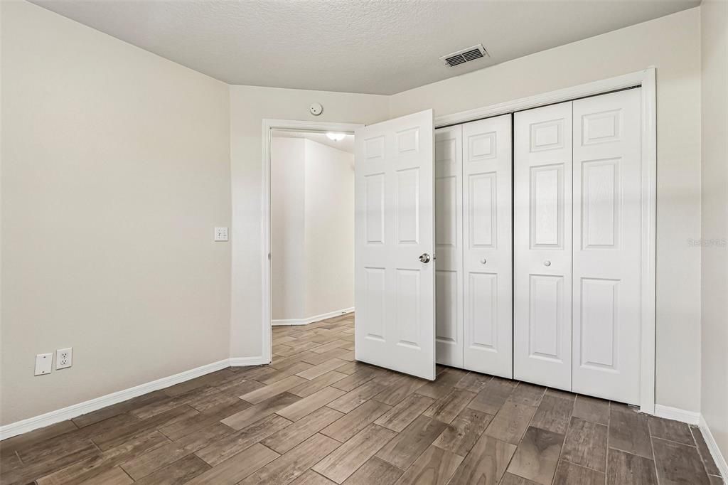 For Sale: $379,900 (3 beds, 2 baths, 1658 Square Feet)