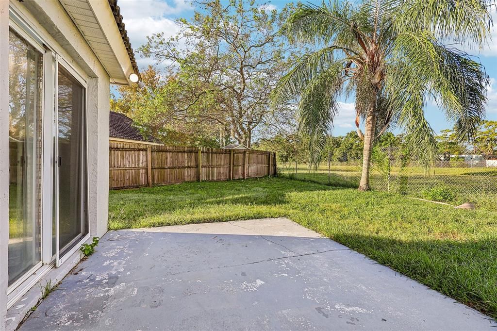 For Sale: $379,900 (3 beds, 2 baths, 1658 Square Feet)