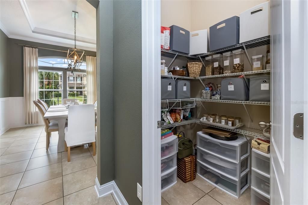 En Venta: $899,000 (5 camas, 3 baños, 3011 Pies cuadrados)