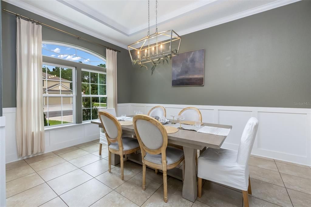 En Venta: $899,000 (5 camas, 3 baños, 3011 Pies cuadrados)