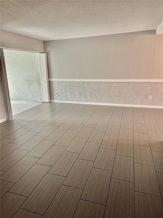 For Rent: $1,600 (2 beds, 2 baths, 1404 Square Feet)