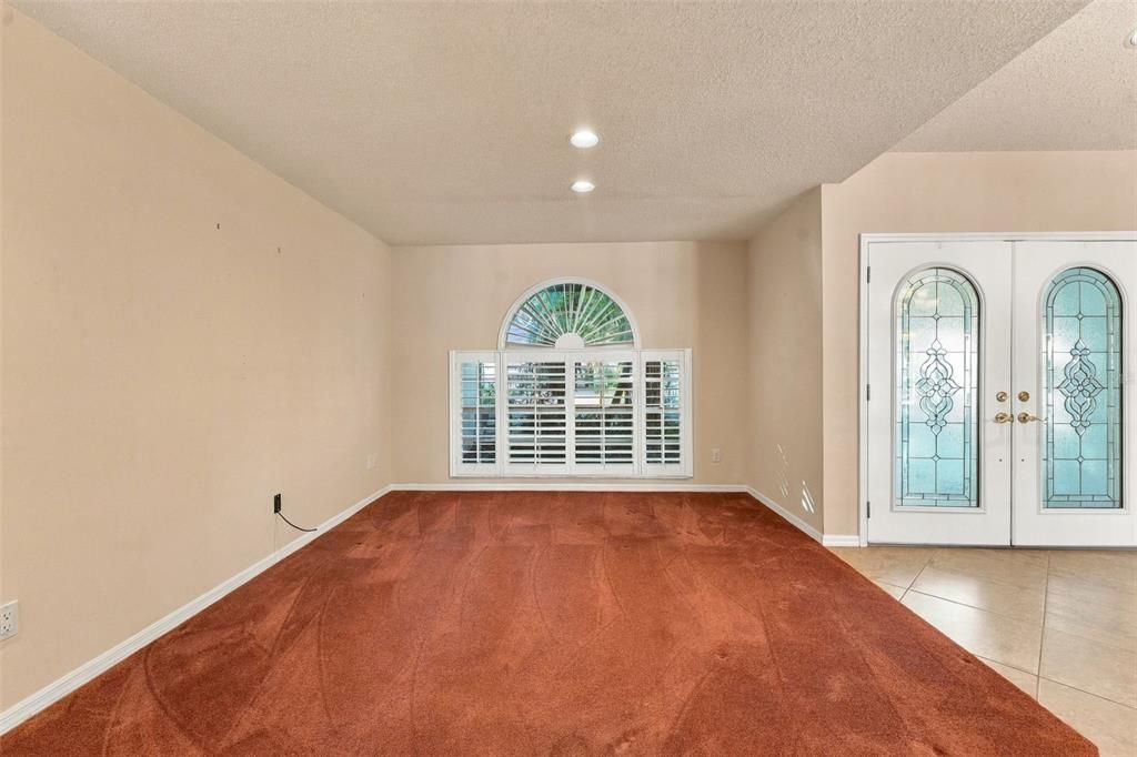 For Sale: $595,000 (4 beds, 3 baths, 2500 Square Feet)