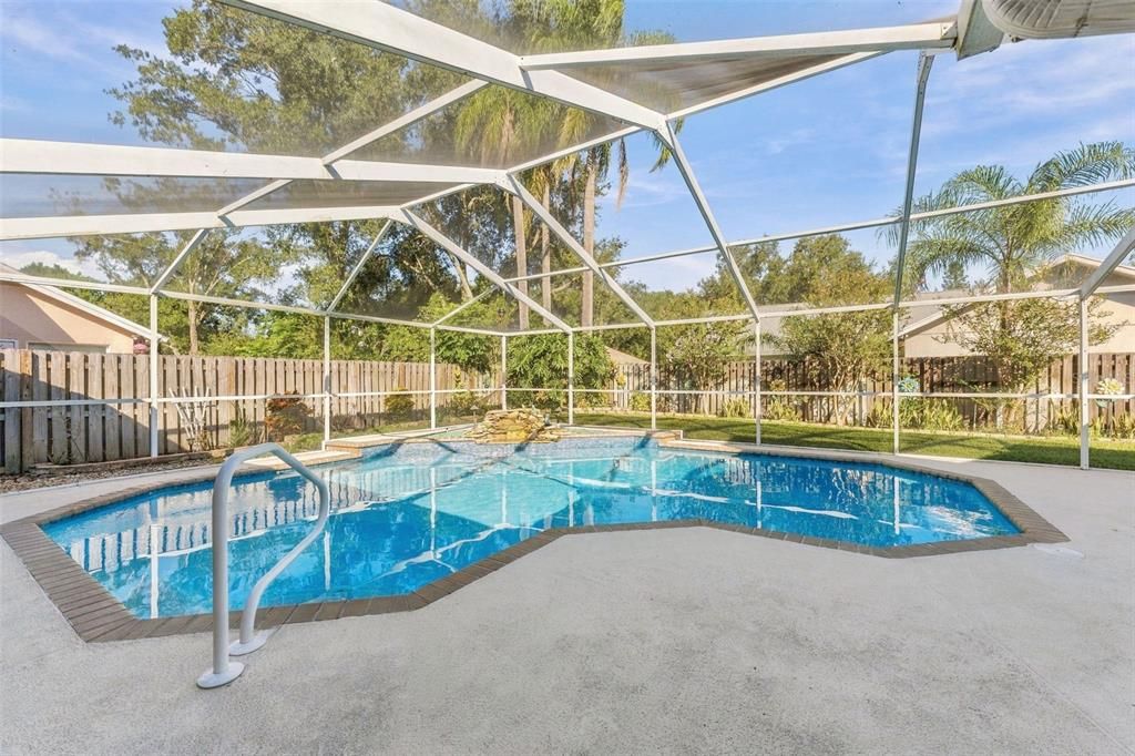 For Sale: $595,000 (4 beds, 3 baths, 2500 Square Feet)