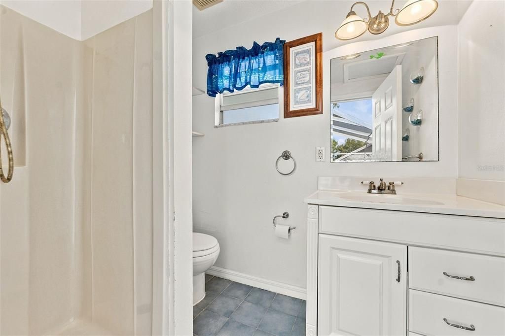 For Sale: $595,000 (4 beds, 3 baths, 2500 Square Feet)