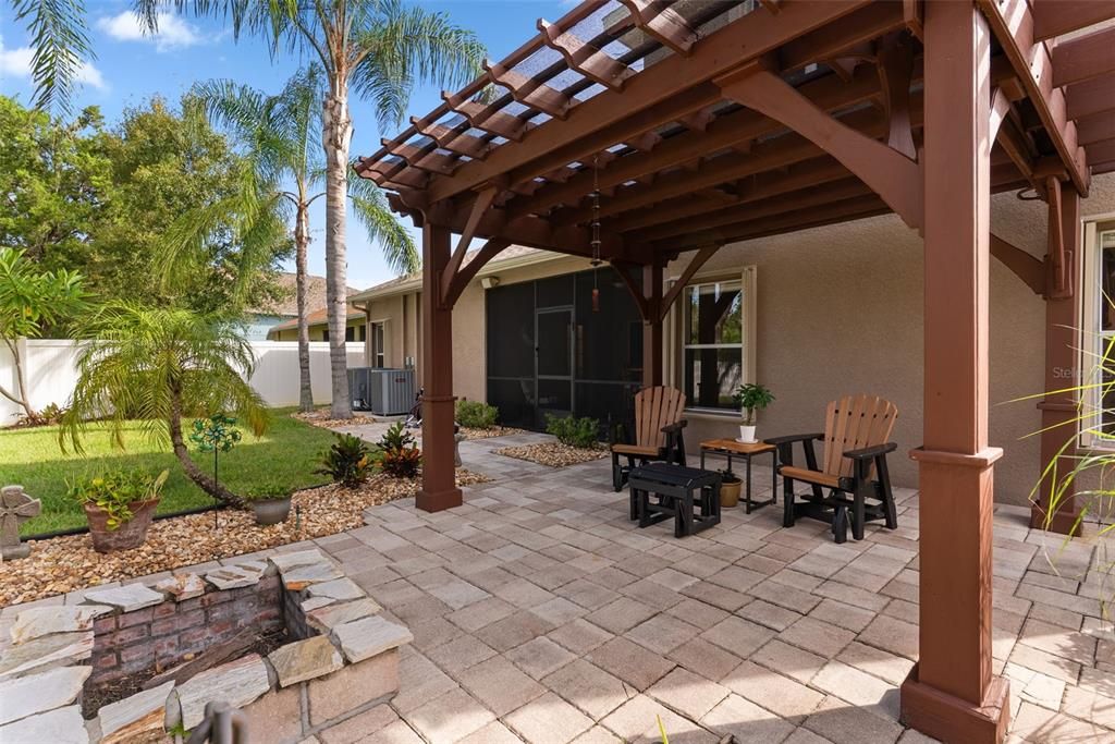 For Sale: $550,000 (4 beds, 3 baths, 3018 Square Feet)