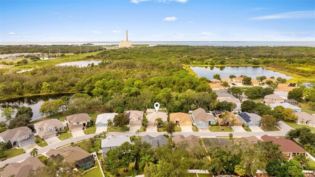 For Sale: $550,000 (4 beds, 3 baths, 3018 Square Feet)