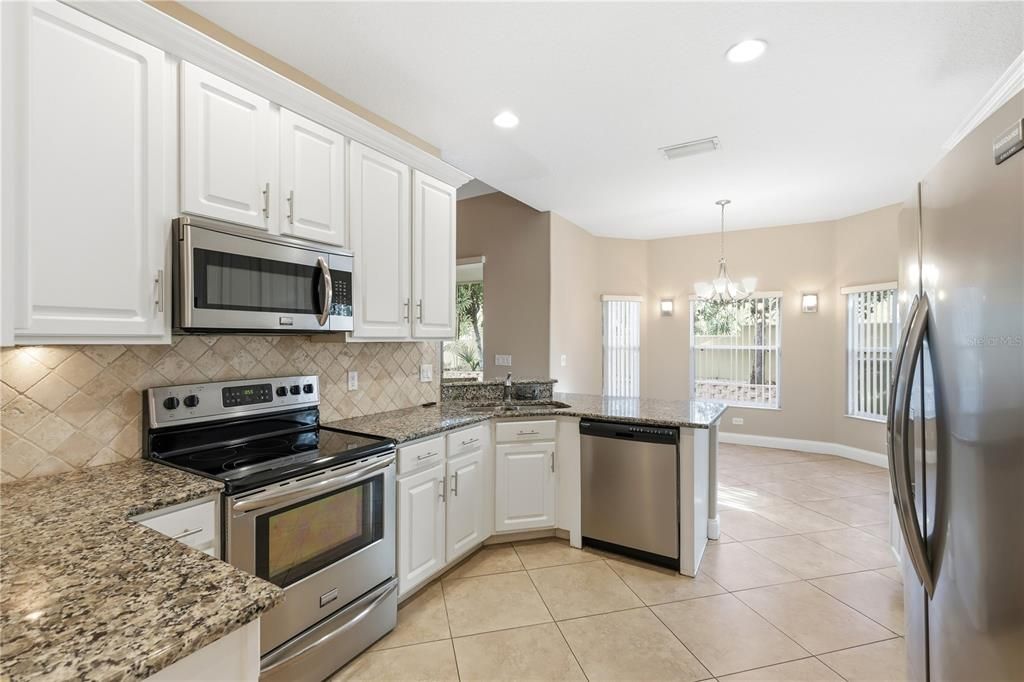 For Rent: $3,500 (4 beds, 2 baths, 2822 Square Feet)