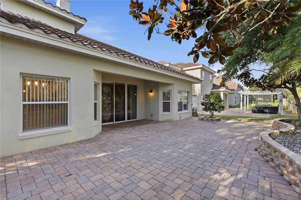 For Rent: $3,500 (4 beds, 2 baths, 2822 Square Feet)