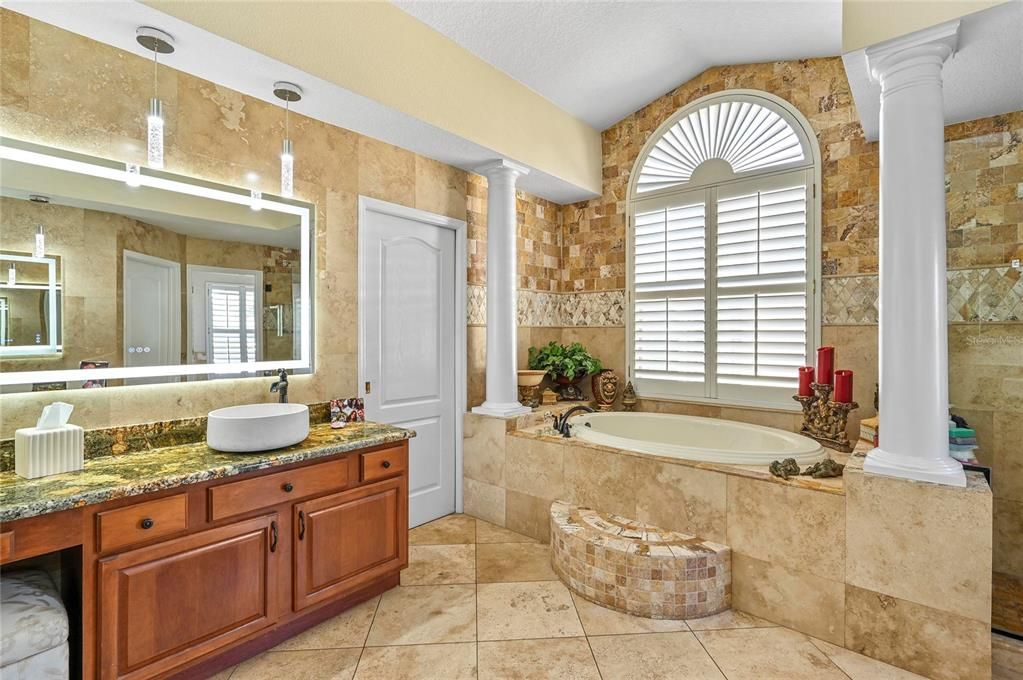 На продажу: $785,000 (4 спален, 3 ванн, 3435 Квадратных фут)