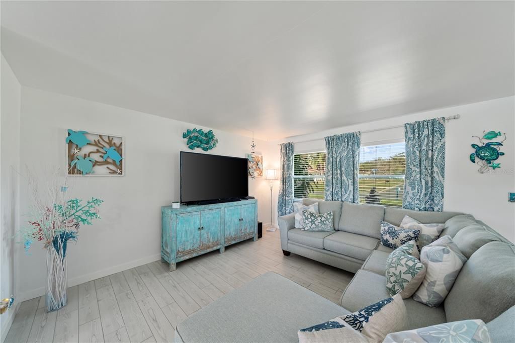 В аренду: $3,595 (2 спален, 2 ванн, 1199 Квадратных фут)