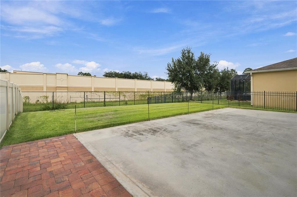 For Sale: $619,900 (4 beds, 2 baths, 2855 Square Feet)