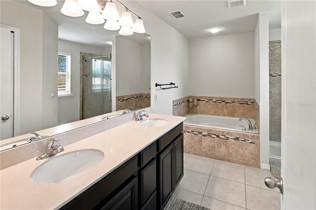 For Sale: $619,900 (4 beds, 2 baths, 2855 Square Feet)