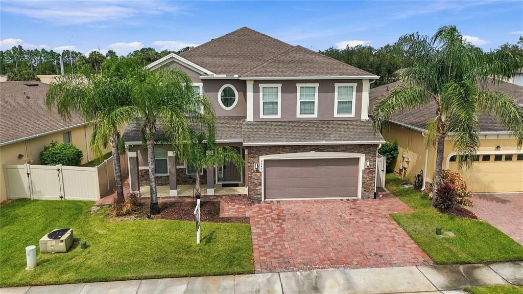 For Sale: $619,900 (4 beds, 2 baths, 2855 Square Feet)