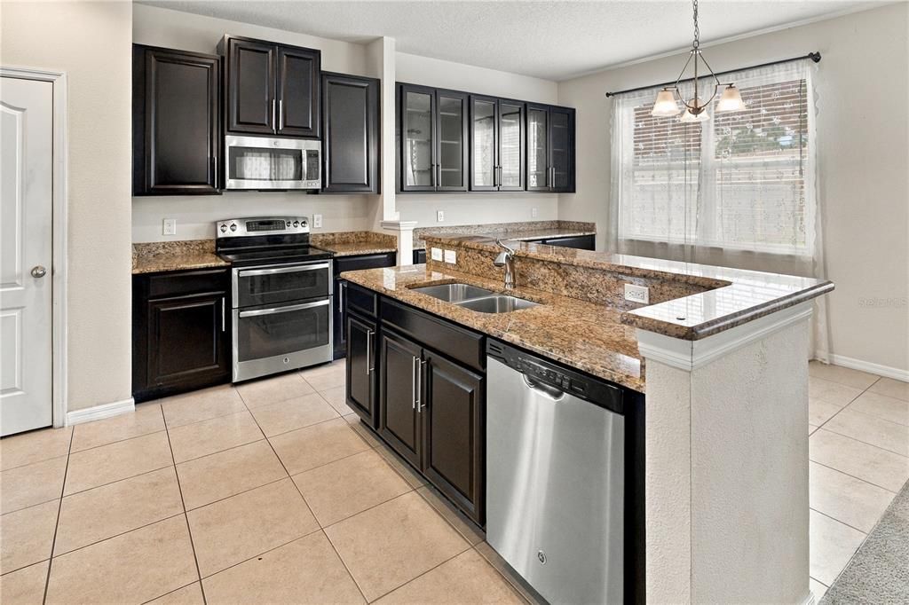 For Sale: $619,900 (4 beds, 2 baths, 2855 Square Feet)