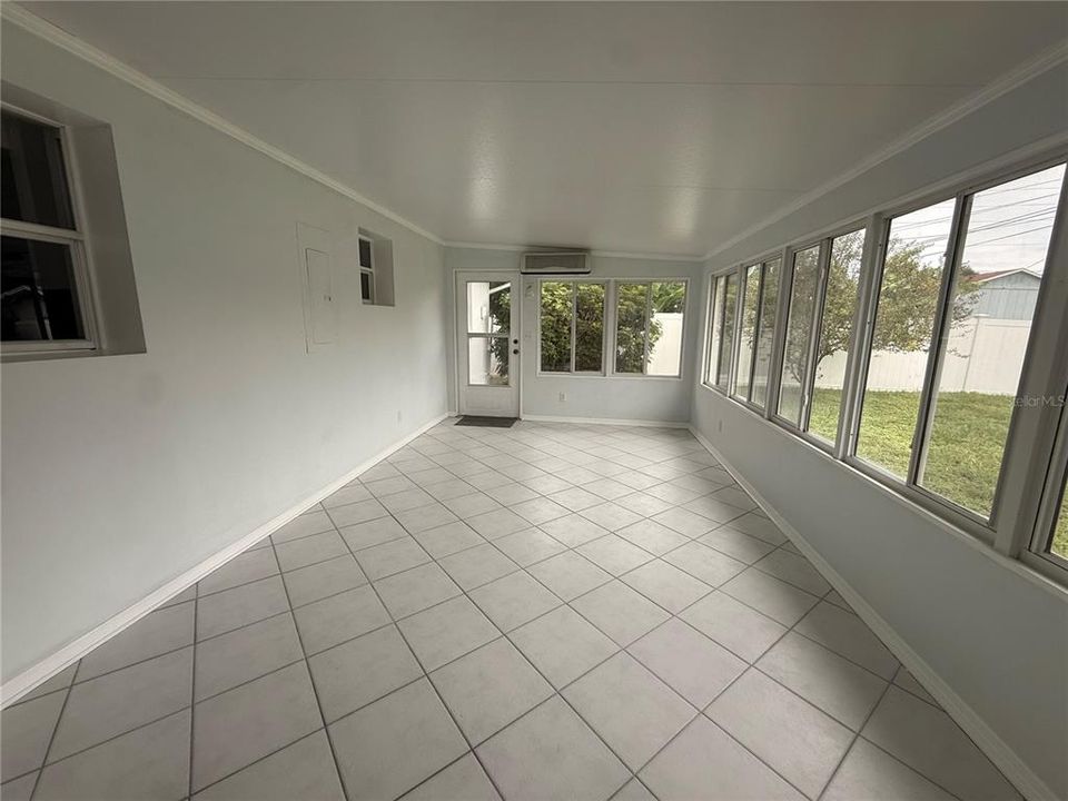 En Venta: $425,000 (3 camas, 2 baños, 1704 Pies cuadrados)