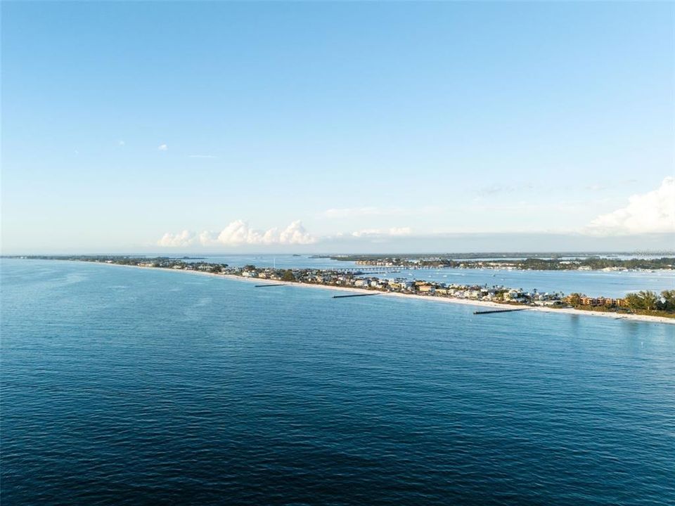 For Sale: $409,900 (1 beds, 1 baths, 462 Square Feet)
