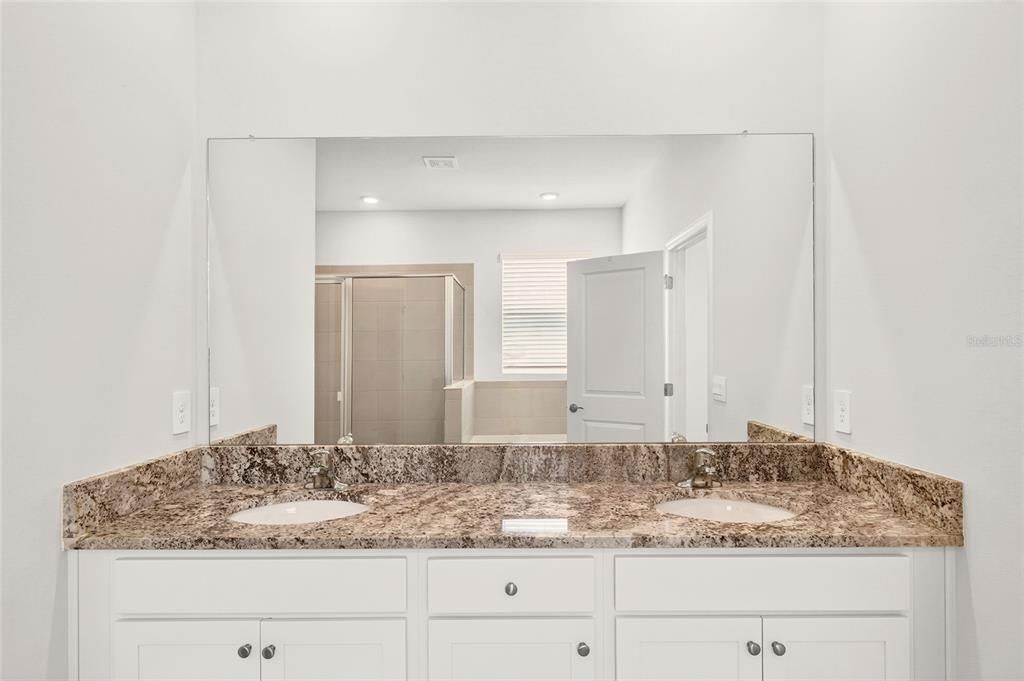 For Sale: $270,000 (3 beds, 2 baths, 1851 Square Feet)