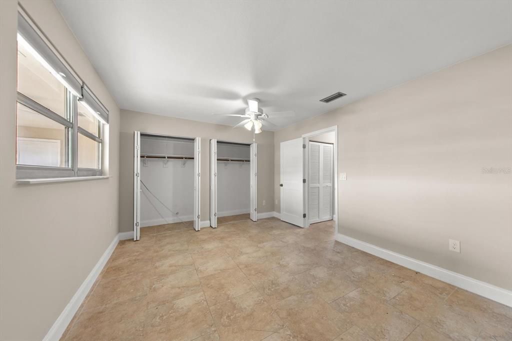 For Sale: $254,900 (2 beds, 2 baths, 1120 Square Feet)