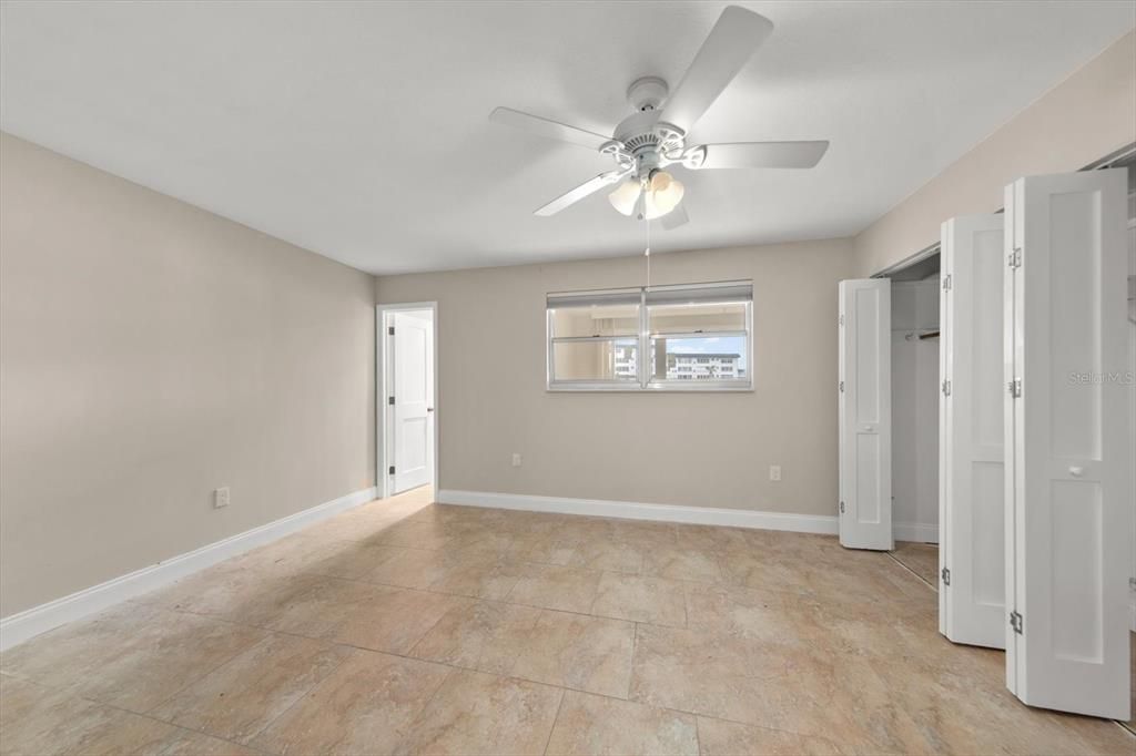 For Sale: $254,900 (2 beds, 2 baths, 1120 Square Feet)