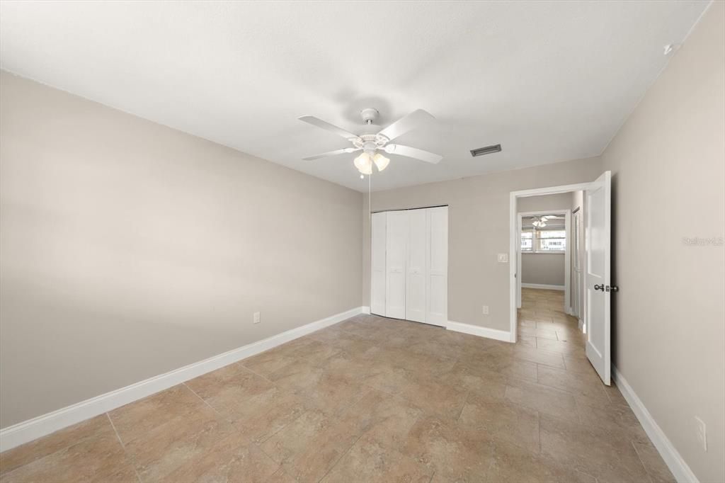 For Sale: $254,900 (2 beds, 2 baths, 1120 Square Feet)