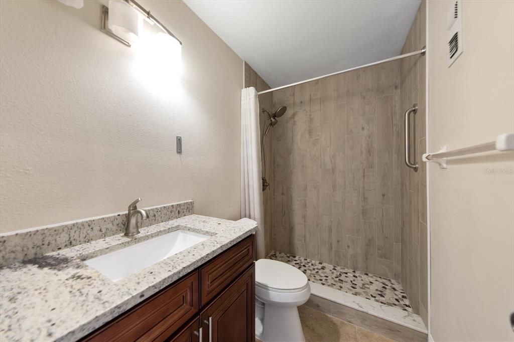For Sale: $254,900 (2 beds, 2 baths, 1120 Square Feet)