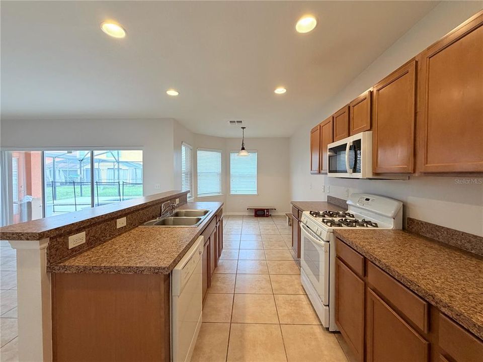 En Venta: $449,000 (5 camas, 4 baños, 2984 Pies cuadrados)