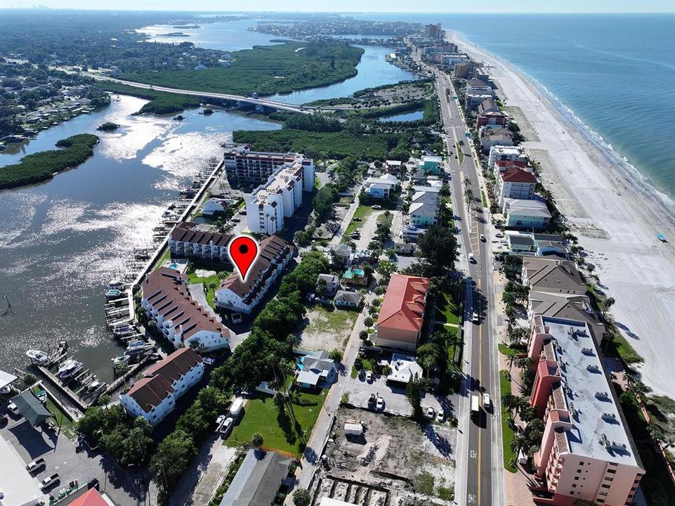 На продажу: $625,000 (3 спален, 3 ванн, 1500 Квадратных фут)