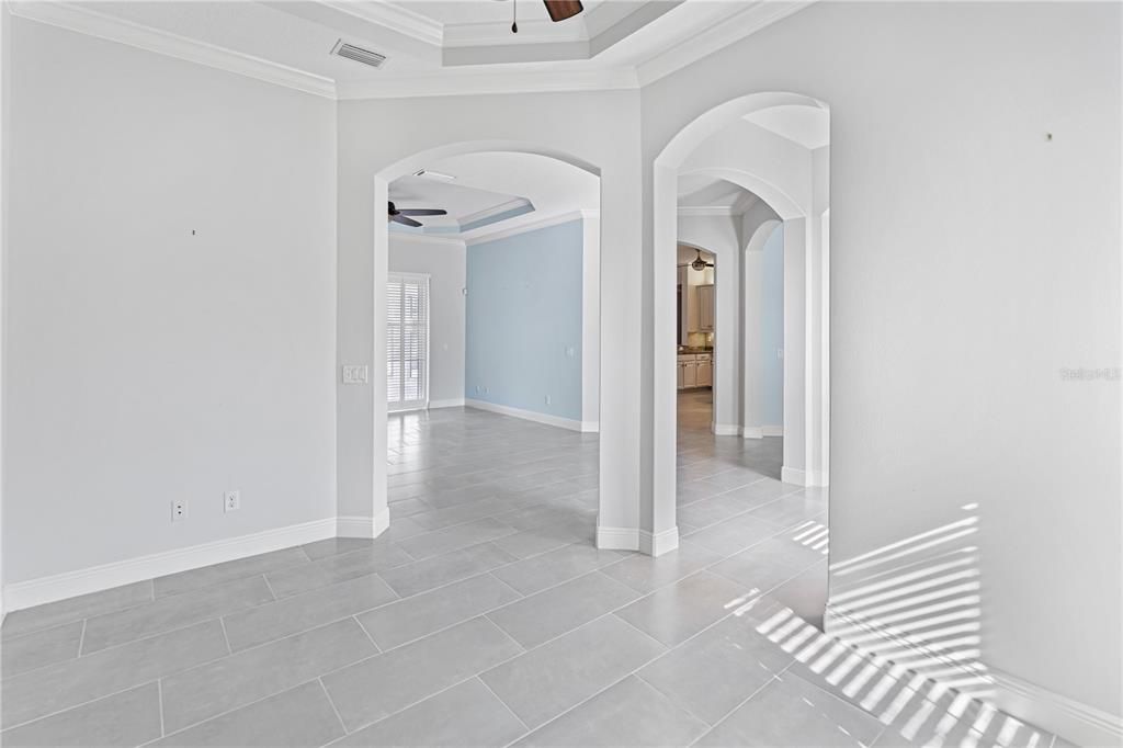 En Venta: $899,000 (4 camas, 3 baños, 3289 Pies cuadrados)
