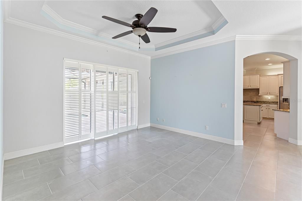 En Venta: $899,000 (4 camas, 3 baños, 3289 Pies cuadrados)