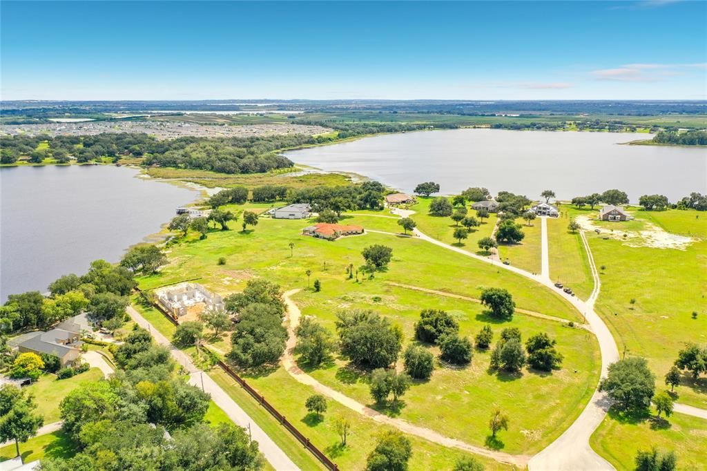 En Venta: $610,000 (3.05 acres)