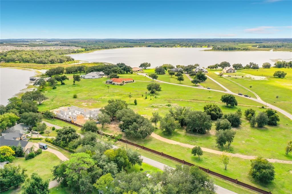 En Venta: $610,000 (3.05 acres)