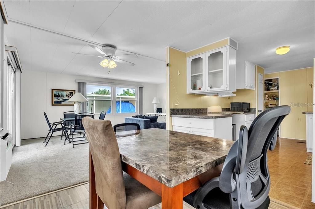 For Sale: $69,900 (2 beds, 2 baths, 1056 Square Feet)