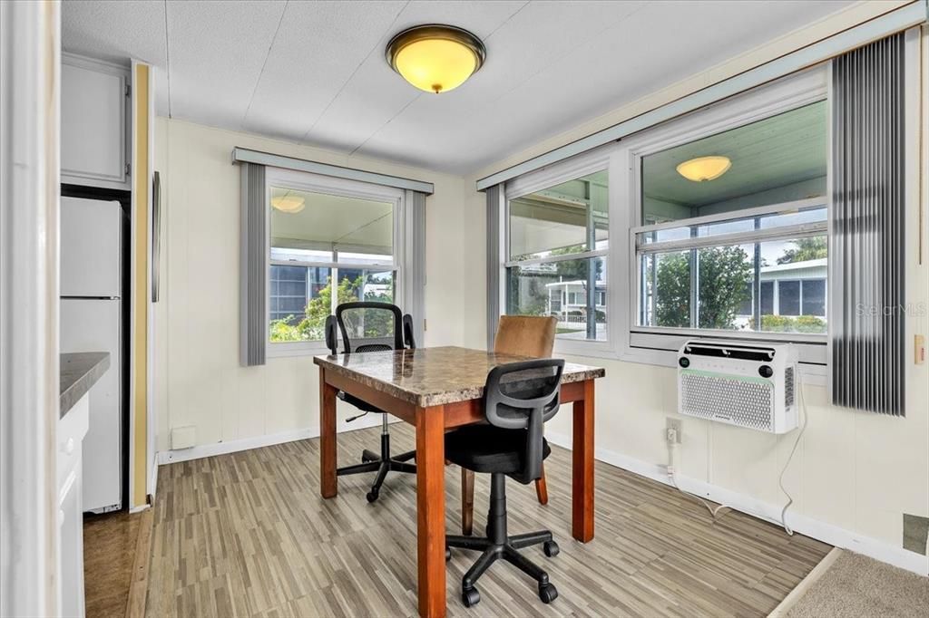 For Sale: $69,900 (2 beds, 2 baths, 1056 Square Feet)