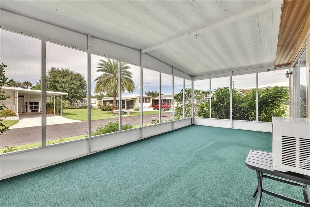 For Sale: $69,900 (2 beds, 2 baths, 1056 Square Feet)