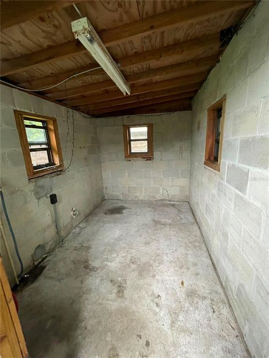 В аренду: $1,400 (2 спален, 1 ванн, 804 Квадратных фут)