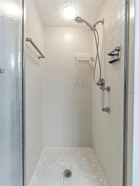 En Venta: $134,900 (2 camas, 2 baños, 1144 Pies cuadrados)