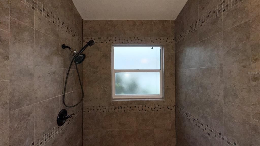 For Rent: $2,199 (3 beds, 2 baths, 1473 Square Feet)