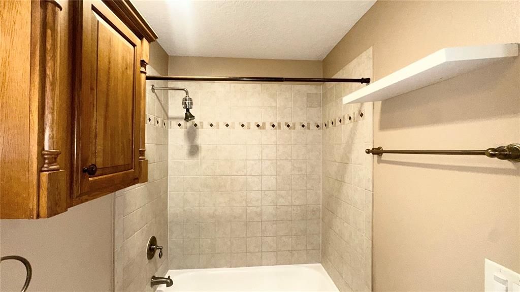 For Rent: $2,199 (3 beds, 2 baths, 1473 Square Feet)