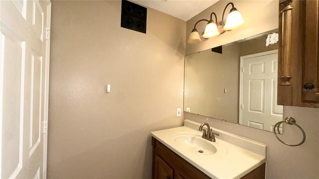 For Rent: $2,199 (3 beds, 2 baths, 1473 Square Feet)